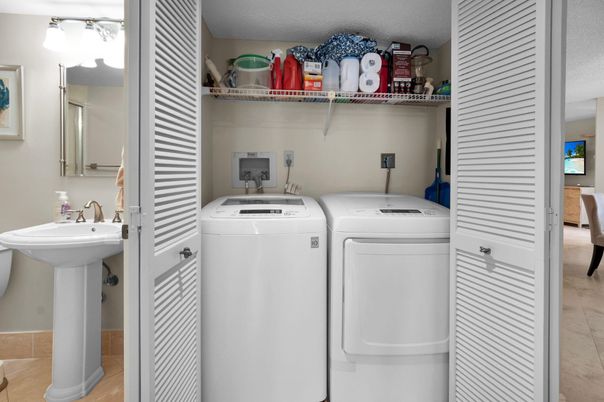 Bathroom, Interior, Utility Closets, Washer