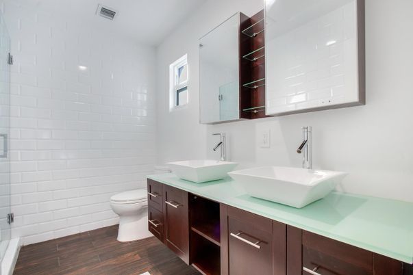 Bathroom, Dual Sink Vanities, Interior, Wood Texture Flooring
