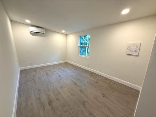 Empty room, Interior, Recessed Lighting, Wood Texture Flooring