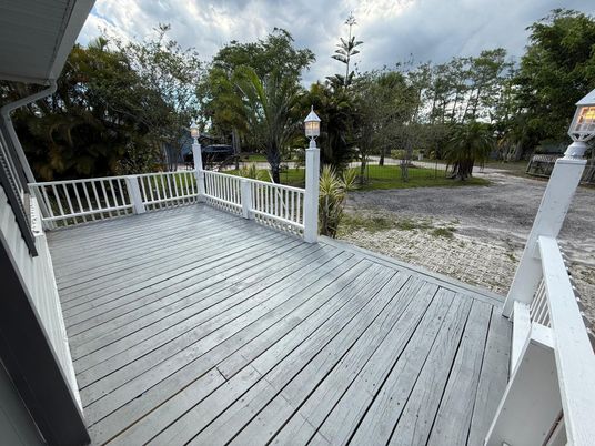 Backyard, Exterior