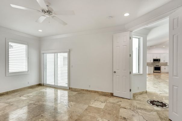 Empty room, Interior, Kitchen, Recessed Lighting