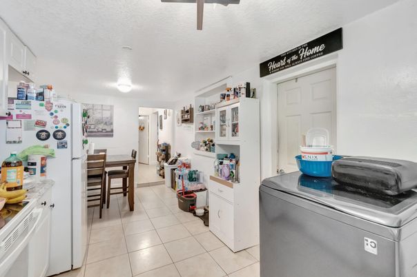 Dining room, Interior, Washer