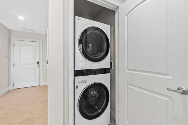 Interior, Recessed Lighting, Utility Closets, Washer