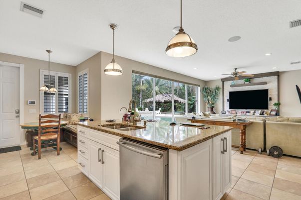 Dining room, Interior, Kitchen, Pendant Lights, Recessed Lighting