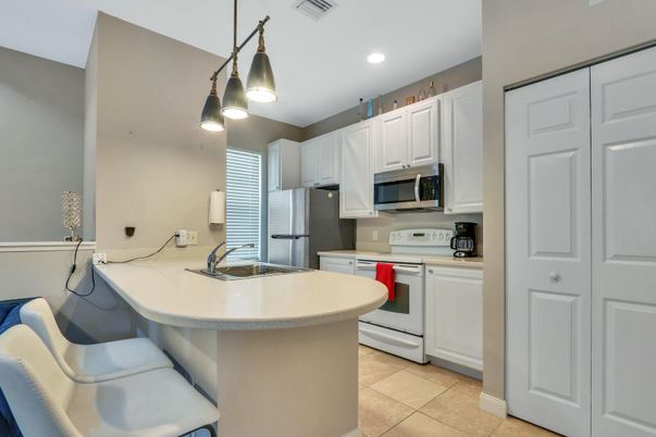 Interior, Kitchen, Pendant Lights, Recessed Lighting