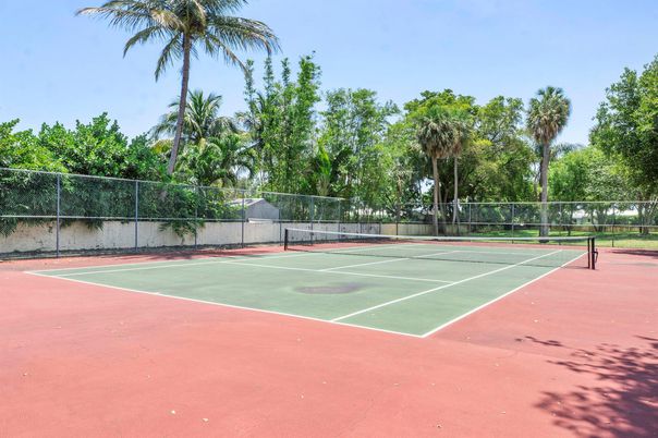 Exterior, Tennis Courts