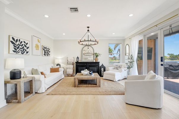 Chandelier, Interior, Living room, Recessed Lighting, Wood Texture Flooring