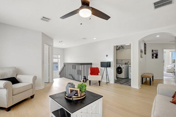 Interior, Recessed Lighting, Washer, Wood Texture Flooring