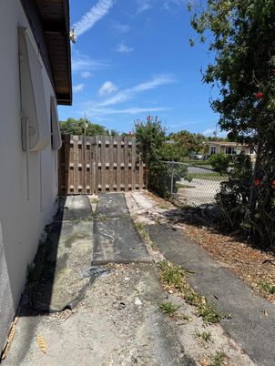 Backyard, Exterior