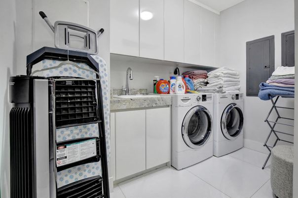 Interior, Washer