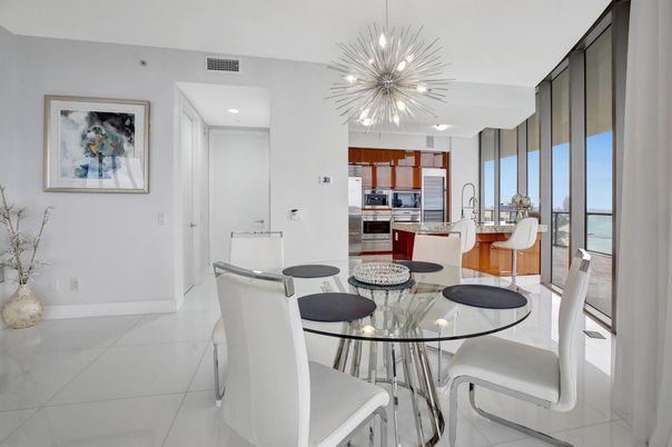 Dining room, Interior, Kitchen, Pendant Lights, Recessed Lighting, Stainless Steel Appliances, Water