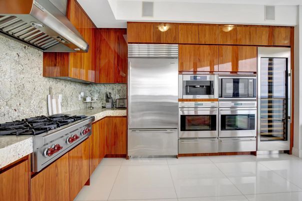 Interior, Kitchen, Stainless Steel Appliances