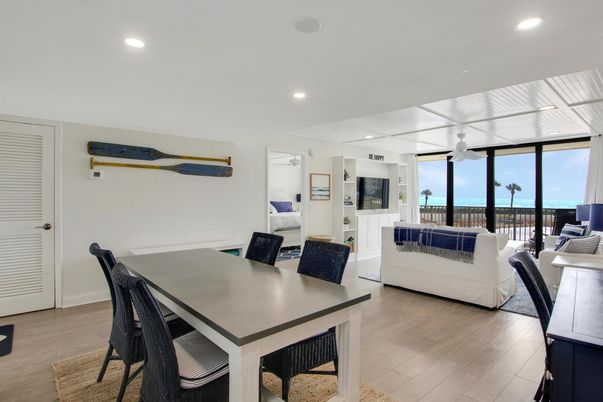 Dining room, Interior, Living room, Recessed Lighting, Water, Wood Texture Flooring