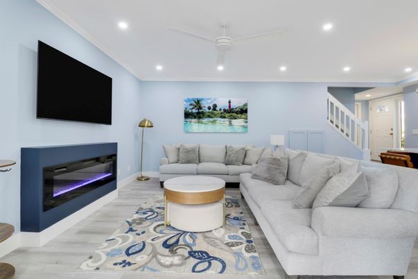 Interior, Living room, Recessed Lighting, Wood Texture Flooring