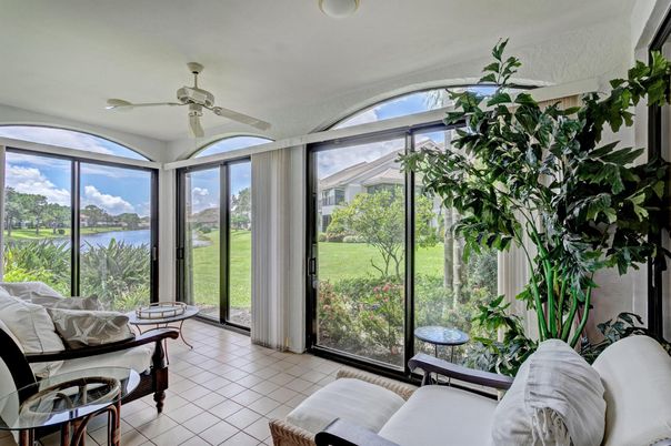 Interior, Sun Room, Water