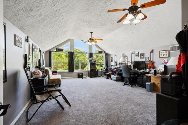 Home Office, Interior
