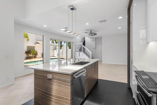 Interior, Kitchen, Pendant Lights, Recessed Lighting