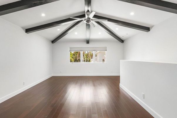 Empty room, Interior, Recessed Lighting, Wooden Beams, Wood Texture Flooring