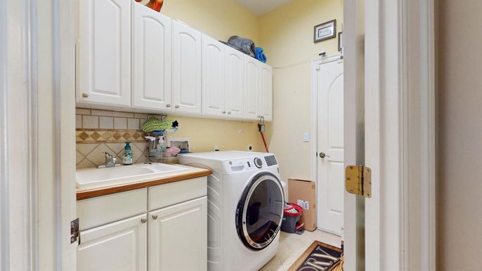 Interior, Washer