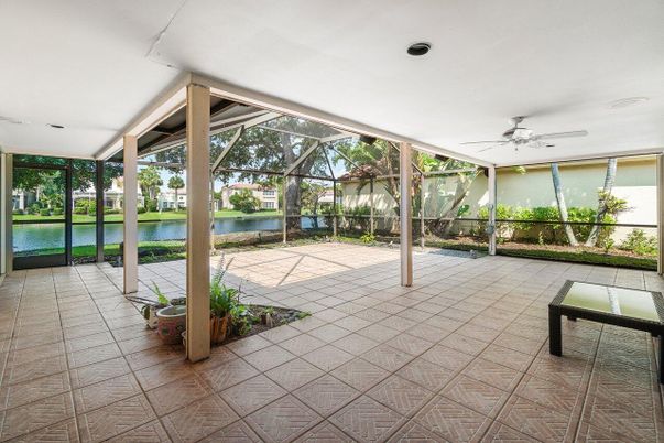 Glass Ceilings, Interior, Sun Room, Water