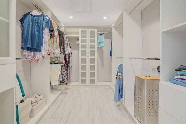 Interior, Recessed Lighting, Walk-in Closets
