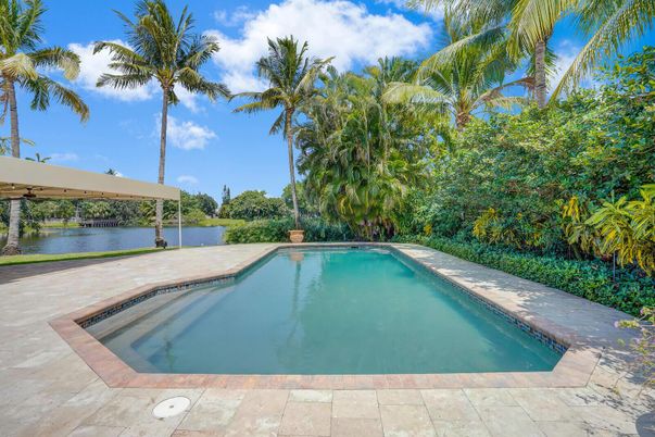 Exterior, Pool, Water