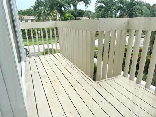 Exterior, Wood Texture Flooring