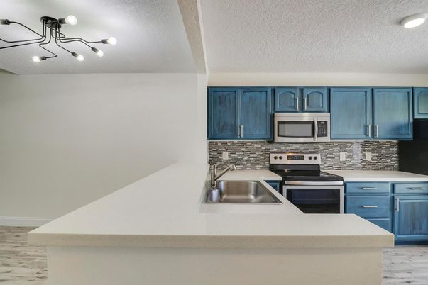 Interior, Kitchen, Marble, Recessed Lighting