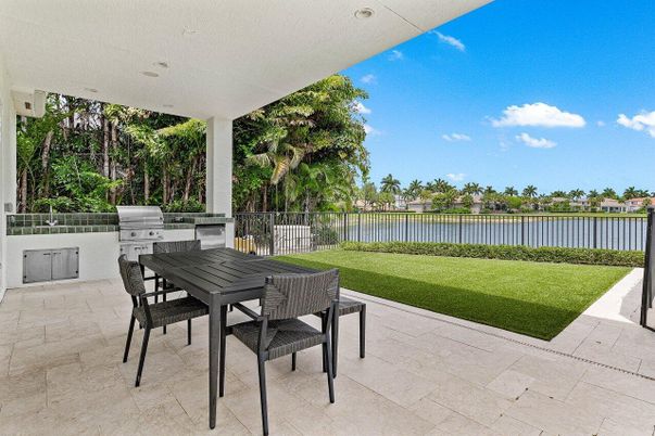 Backyard, Exterior, Water