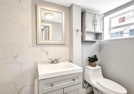 Bathroom, Interior, Marble Walls