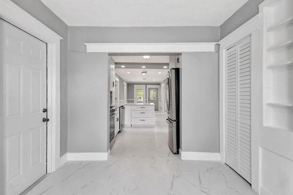 Interior, Kitchen, Marble, Recessed Lighting