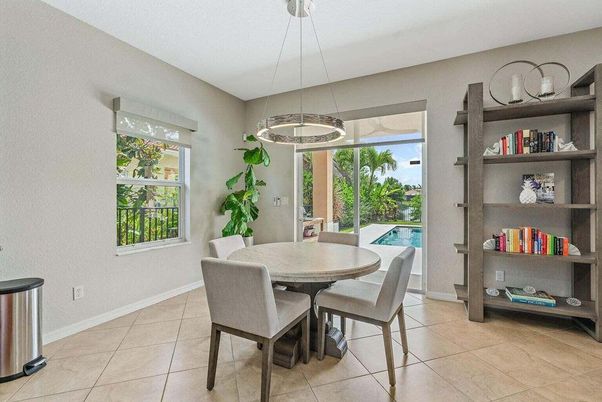 Dining room, Interior, Pendant Lights