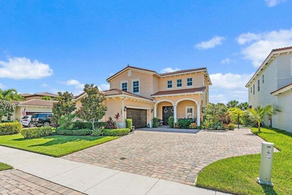 Attached, Backyard, Exterior, Facade, Mediterranean