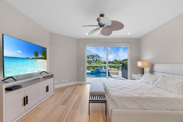 Bedroom, Interior, Recessed Lighting, Water, Wood Texture Flooring