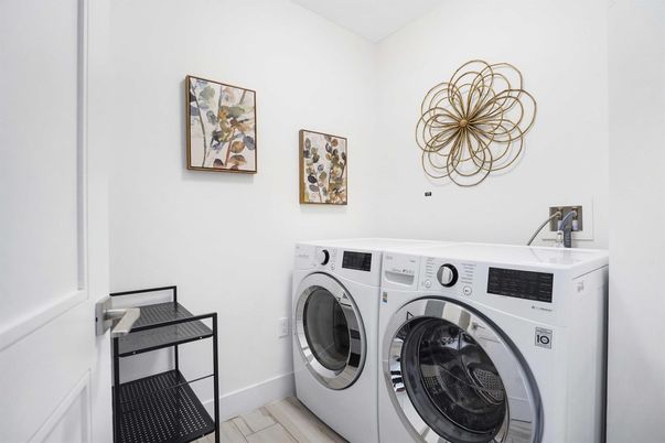 Interior, Washer, Wood Texture Flooring