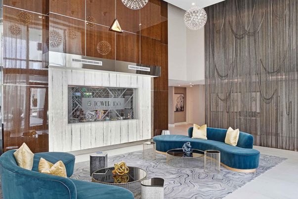 Interior, Living room, Pendant Lights, Recessed Lighting