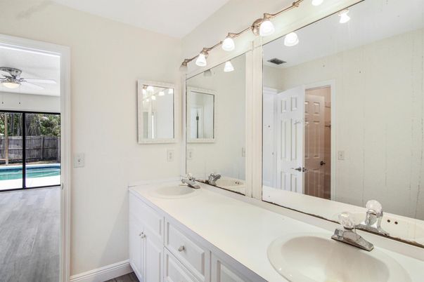 Bathroom, Dual Sink Vanities, Interior, Wood Texture Flooring