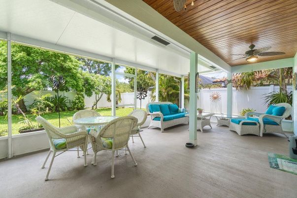 Dining room, Interior, Sun Room, Wooden Ceilings