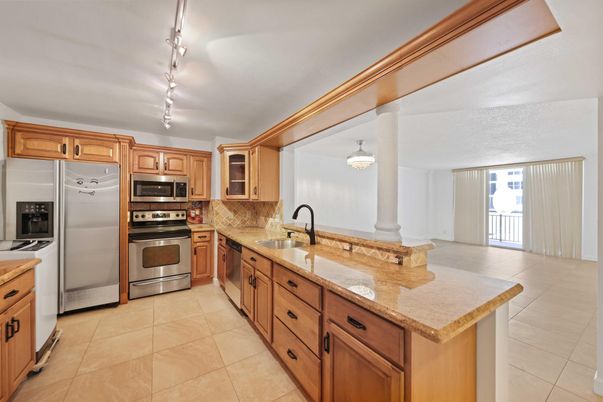 Interior, Kitchen, Stainless Steel Appliances