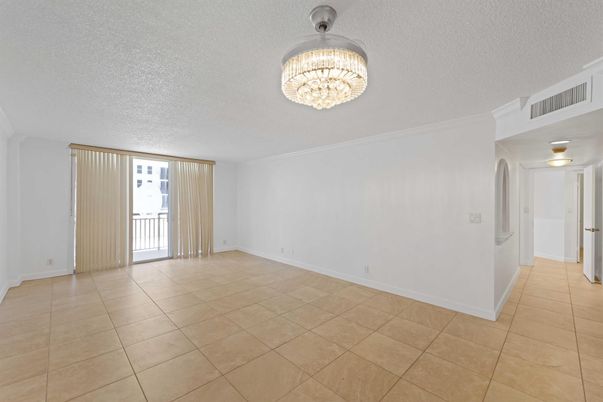 Chandelier, Empty room, Interior