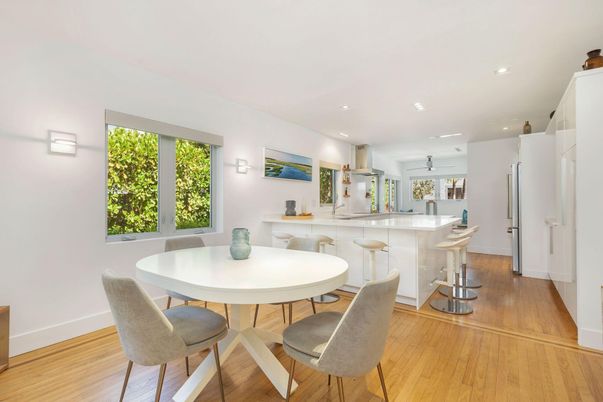 Dining room, Interior, Kitchen, Recessed Lighting, Wood Texture Flooring