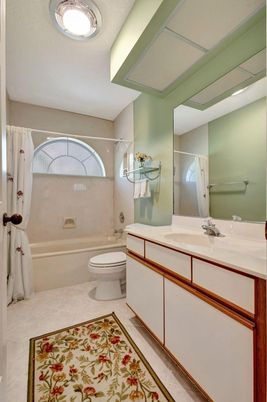 Bathroom, Dual Sink Vanities, Interior