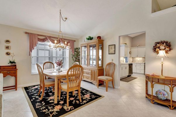 Chandelier, Dining room, Interior