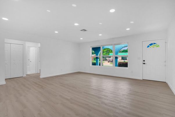 Empty room, Interior, Recessed Lighting, Wood Texture Flooring