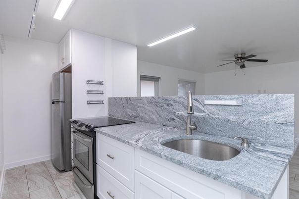 Interior, Kitchen, Recessed Lighting