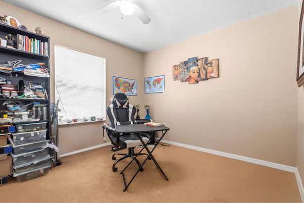 Home Office, Interior