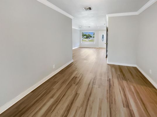Empty room, Interior, Recessed Lighting, Wood Texture Flooring