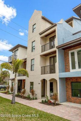Exterior, Facade, Brick Facade, Modern