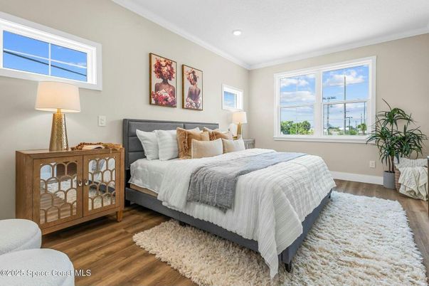 Bedroom, Interior, Recessed Lighting, Water, Wood Texture Flooring