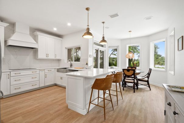 Dining room, Interior, Kitchen, Pendant Lights, Recessed Lighting, Wood Texture Flooring